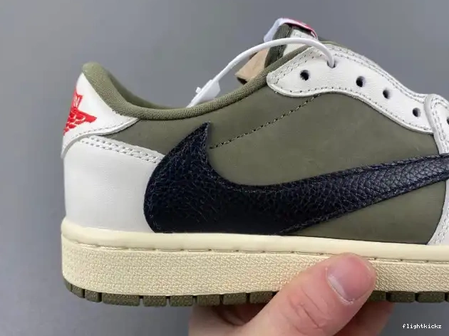 MEDIUM LOW AIR OG 1 X TRAVIS SCOTT OLIVE JORDAN DM7866-200 0628